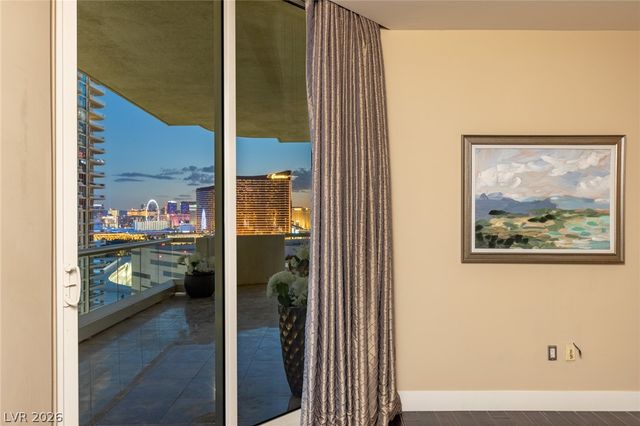 2747 Paradise Road 2605, Las Vegas, NV 89109