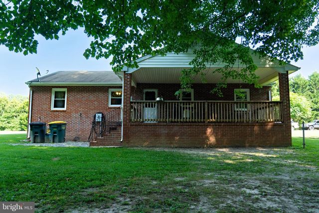 15362 KINGS HWY, Montross, VA 22520