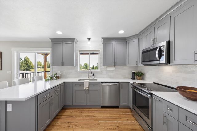 2407 W Walker Ct, Spokane, WA 99208
