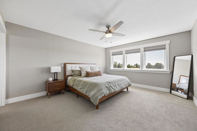 2407 W Walker Ct, Spokane, WA 99208