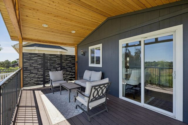 2407 W Walker Ct, Spokane, WA 99208