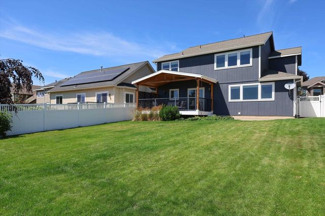 2407 W Walker Ct, Spokane, WA 99208