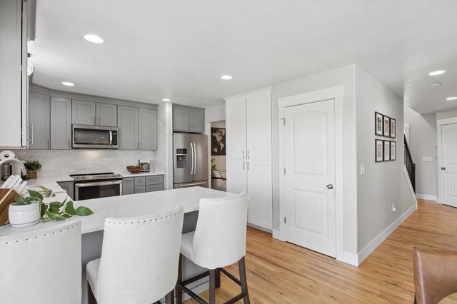2407 W Walker Ct, Spokane, WA 99208