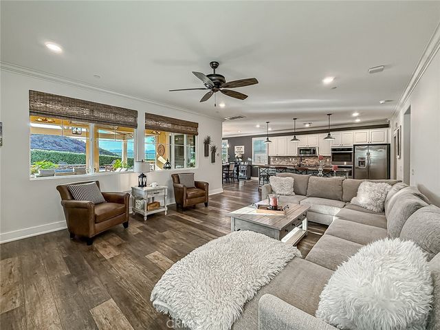 95 Redwood Grove Court, Simi Valley, CA 93065
