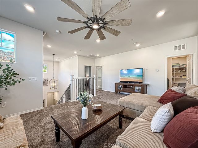 95 Redwood Grove Court, Simi Valley, CA 93065
