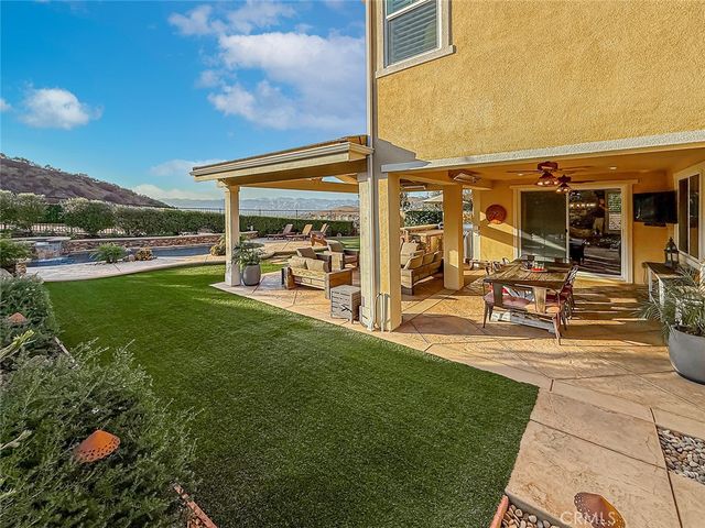 95 Redwood Grove Court, Simi Valley, CA 93065