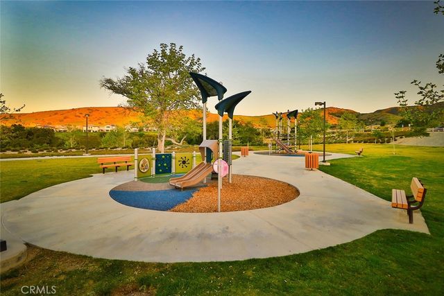 95 Redwood Grove Court, Simi Valley, CA 93065