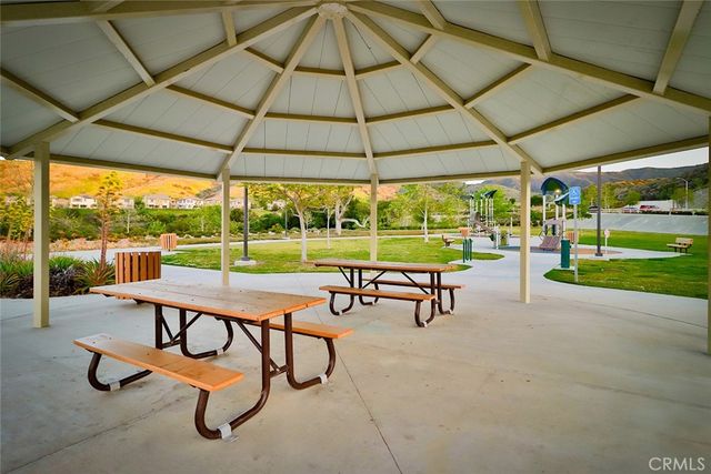 95 Redwood Grove Court, Simi Valley, CA 93065