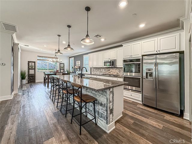 95 Redwood Grove Court, Simi Valley, CA 93065