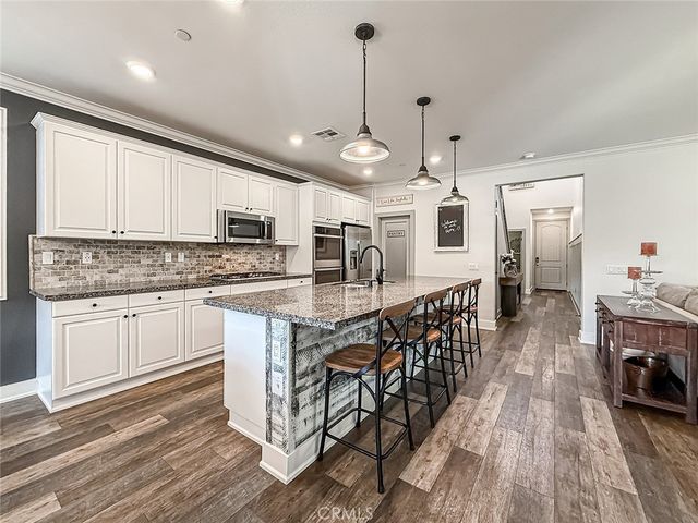 95 Redwood Grove Court, Simi Valley, CA 93065