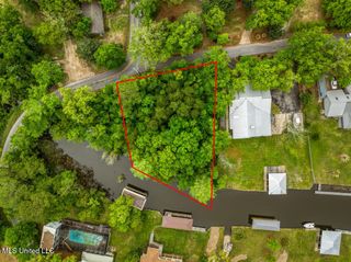 14125 Cerro Verde Drive, Ocean Springs, MS 39564