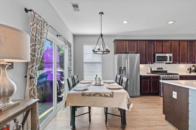 8 7th Ave, Bluffton, SC 29910