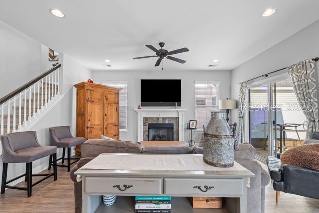 8 7th Ave, Bluffton, SC 29910