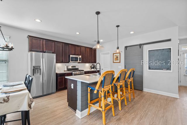 8 7th Ave, Bluffton, SC 29910