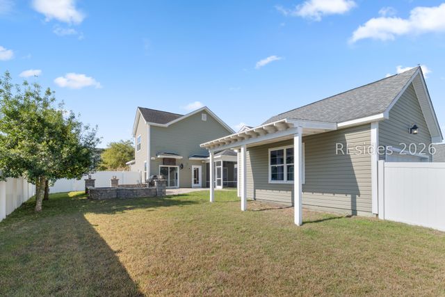 8 7th Ave, Bluffton, SC 29910