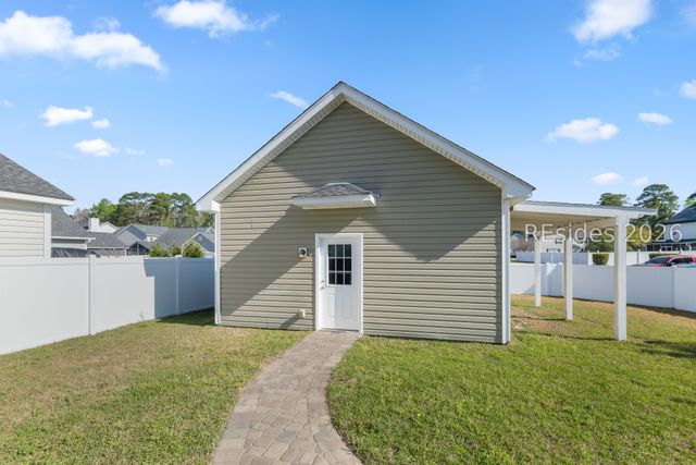 8 7th Ave, Bluffton, SC 29910