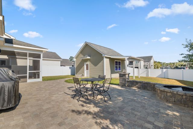 8 7th Ave, Bluffton, SC 29910