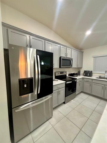 3166 SWEET ACRES PLACE, St Cloud, FL 34772