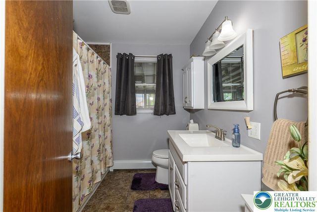 1167 8th Street, North Catasauqua Bor, PA 18032