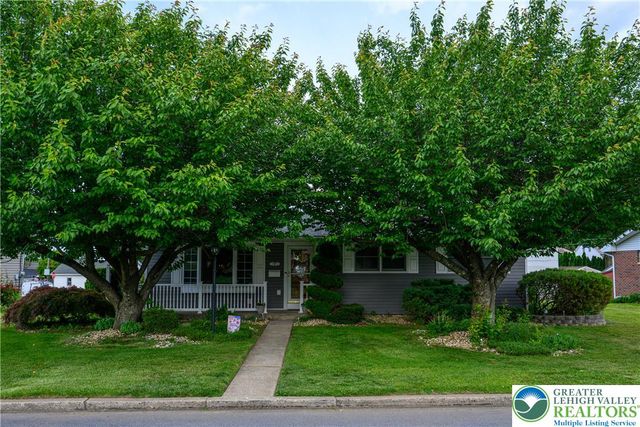 1167 8th Street, North Catasauqua Bor, PA 18032