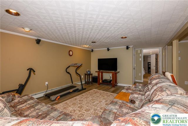 1167 8th Street, North Catasauqua Bor, PA 18032