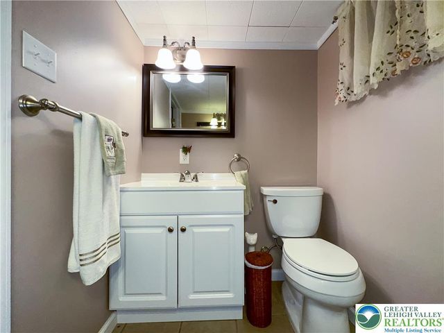 1167 8th Street, North Catasauqua Bor, PA 18032