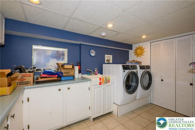 1167 8th Street, North Catasauqua Bor, PA 18032