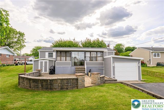 1167 8th Street, North Catasauqua Bor, PA 18032