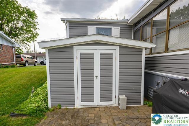1167 8th Street, North Catasauqua Bor, PA 18032
