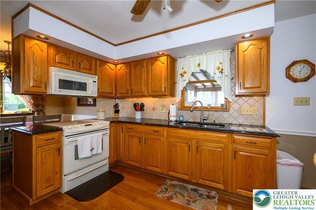 1167 8th Street, North Catasauqua Bor, PA 18032