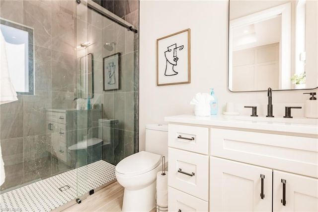 787 110th AVE N, Naples, FL 34108