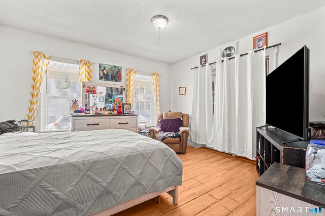 17 Pearl Street, Windham, CT 06226