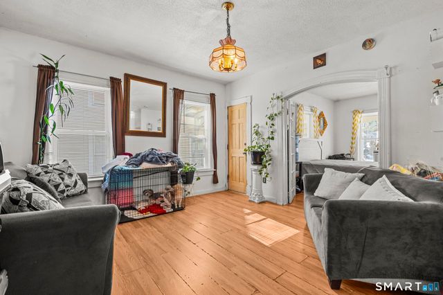 17 Pearl Street, Windham, CT 06226