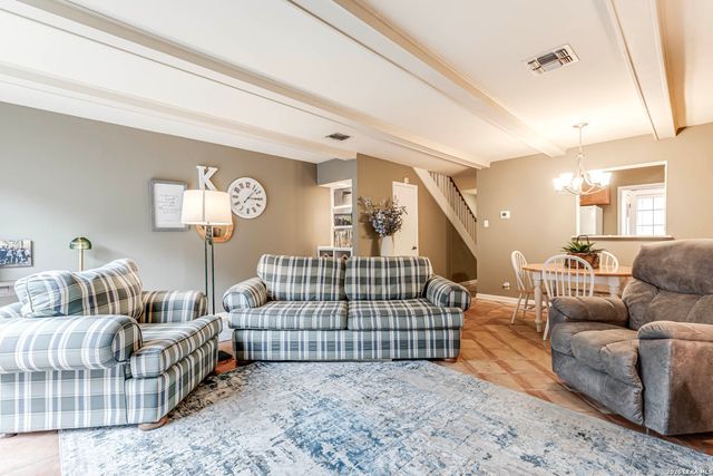 11303 Vance Jackson Rd Apt E3, San Antonio, TX 78230