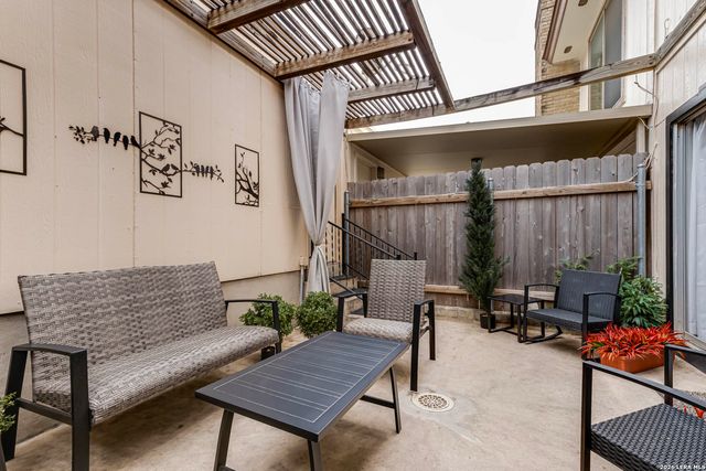 11303 Vance Jackson Rd Apt E3, San Antonio, TX 78230