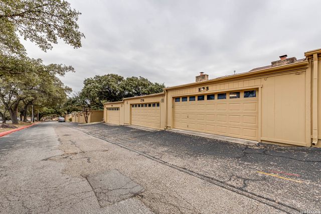 11303 Vance Jackson Rd Apt E3, San Antonio, TX 78230