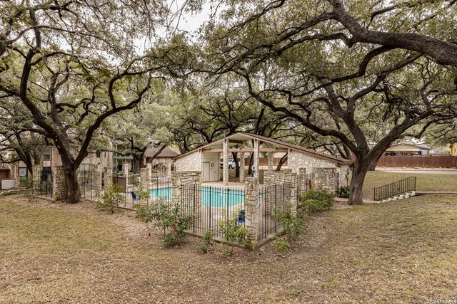 11303 Vance Jackson Rd Apt E3, San Antonio, TX 78230