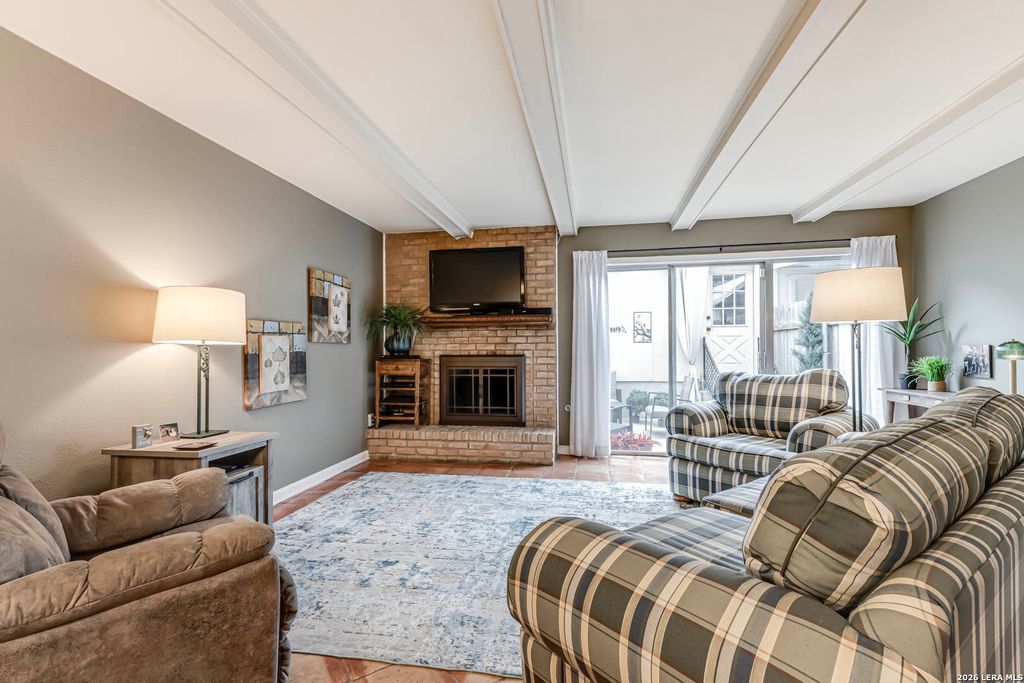 11303 Vance Jackson Rd Apt E3, San Antonio, TX 78230