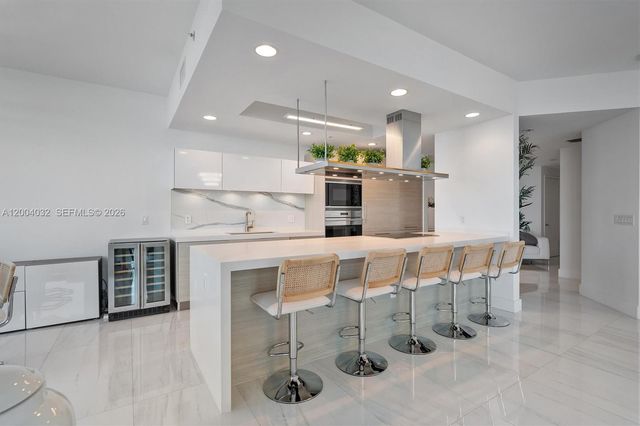 17301 Biscayne Blvd 1010, North Miami Beach, FL 33160