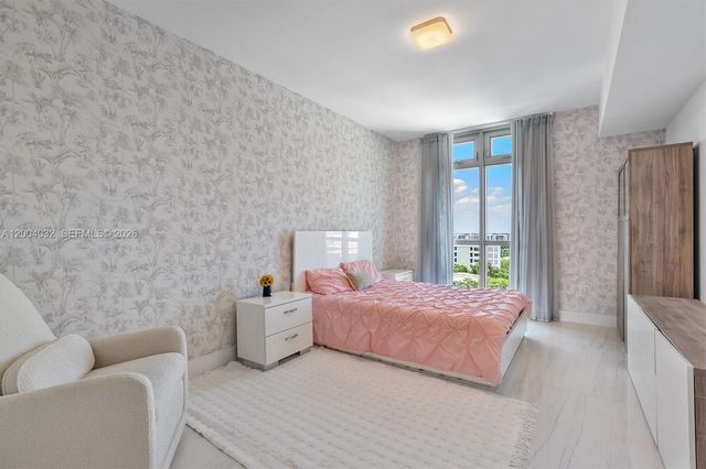 17301 Biscayne Blvd 1010, North Miami Beach, FL 33160
