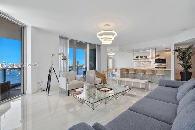 17301 Biscayne Blvd 1010, North Miami Beach, FL 33160