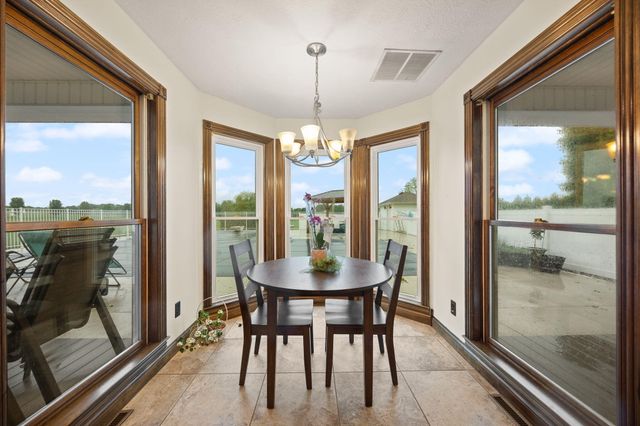 2295 Ky-92, Jamestown, KY 42629