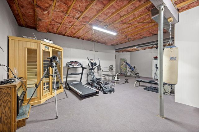 2295 Ky-92, Jamestown, KY 42629