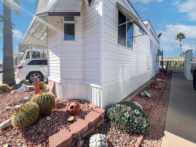 539 ROCK HOUND Drive 539, Apache Junction, AZ 85119