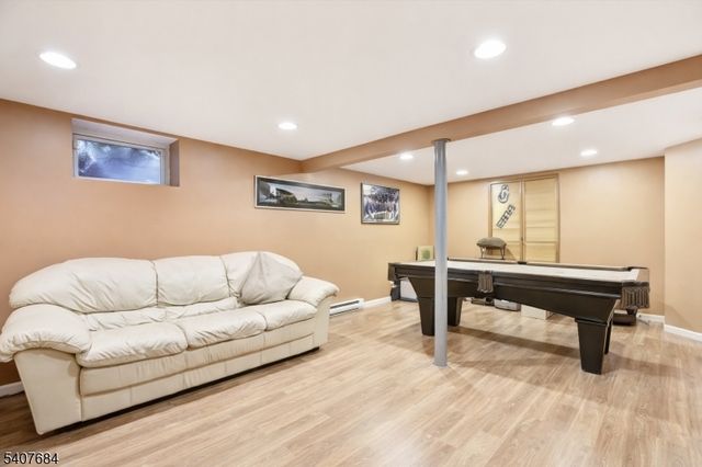 61 Carlisle Rd, Wayne Twp., NJ 07470