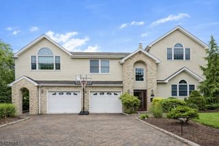 61 Carlisle Rd, Wayne Twp., NJ 07470