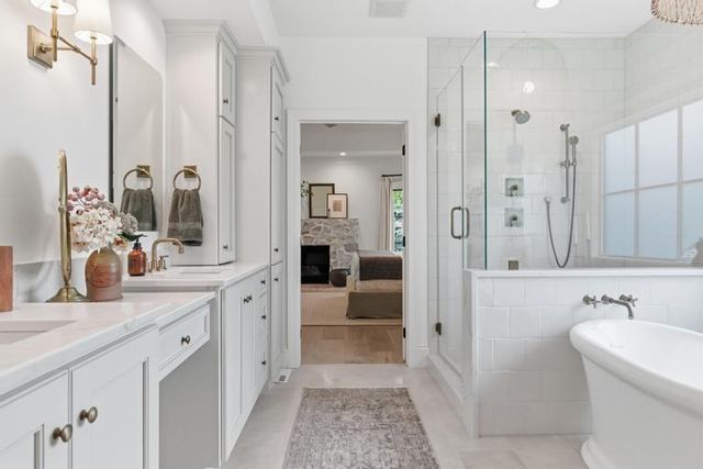 5244 W 115th Terrace, Leawood, KS 66211