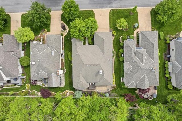 5244 W 115th Terrace, Leawood, KS 66211
