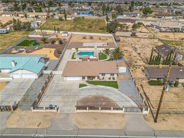 19084 Rocksprings Road, Hesperia, CA 92345