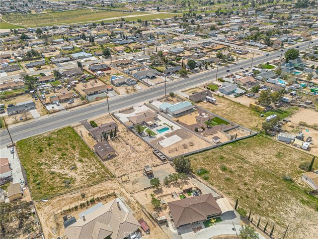19084 Rocksprings Road, Hesperia, CA 92345
